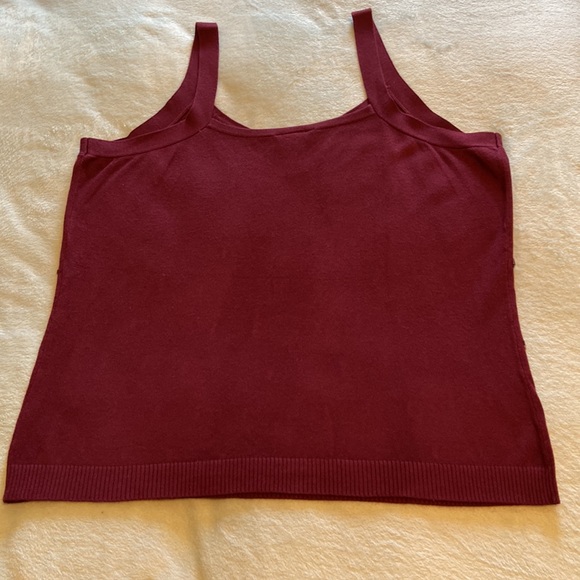 Lane Bryant Womens Wine Red Beaded Sequin Sparkle Knit Sleeveless Top 14 16 - Picture 8 of 9